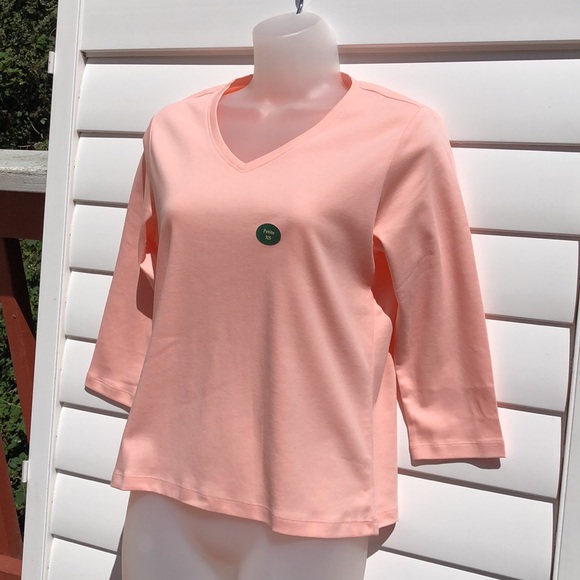 LL BEAN NWT 3/4 sleeve v-neck TOP - Picture 5 of 9